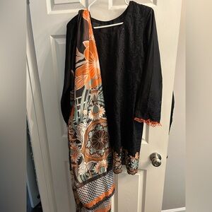Pakistani 3pc kurta, trouser, and silk dupatta